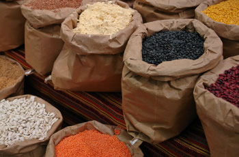 legumes in a market
